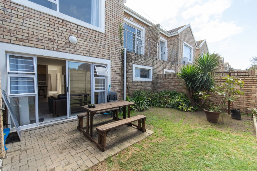 3 Bedroom Property for Sale in Bluewater Bay Eastern Cape